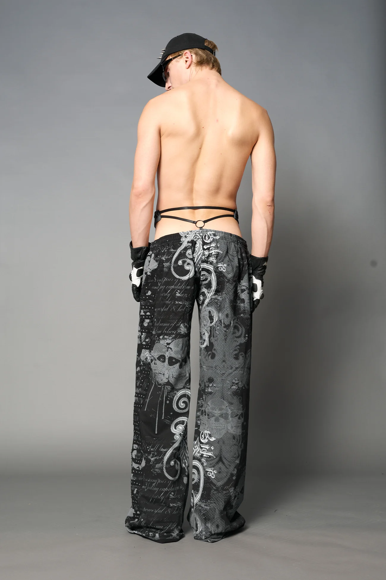 Beverly Hills G-String Sweatpants - Image 15