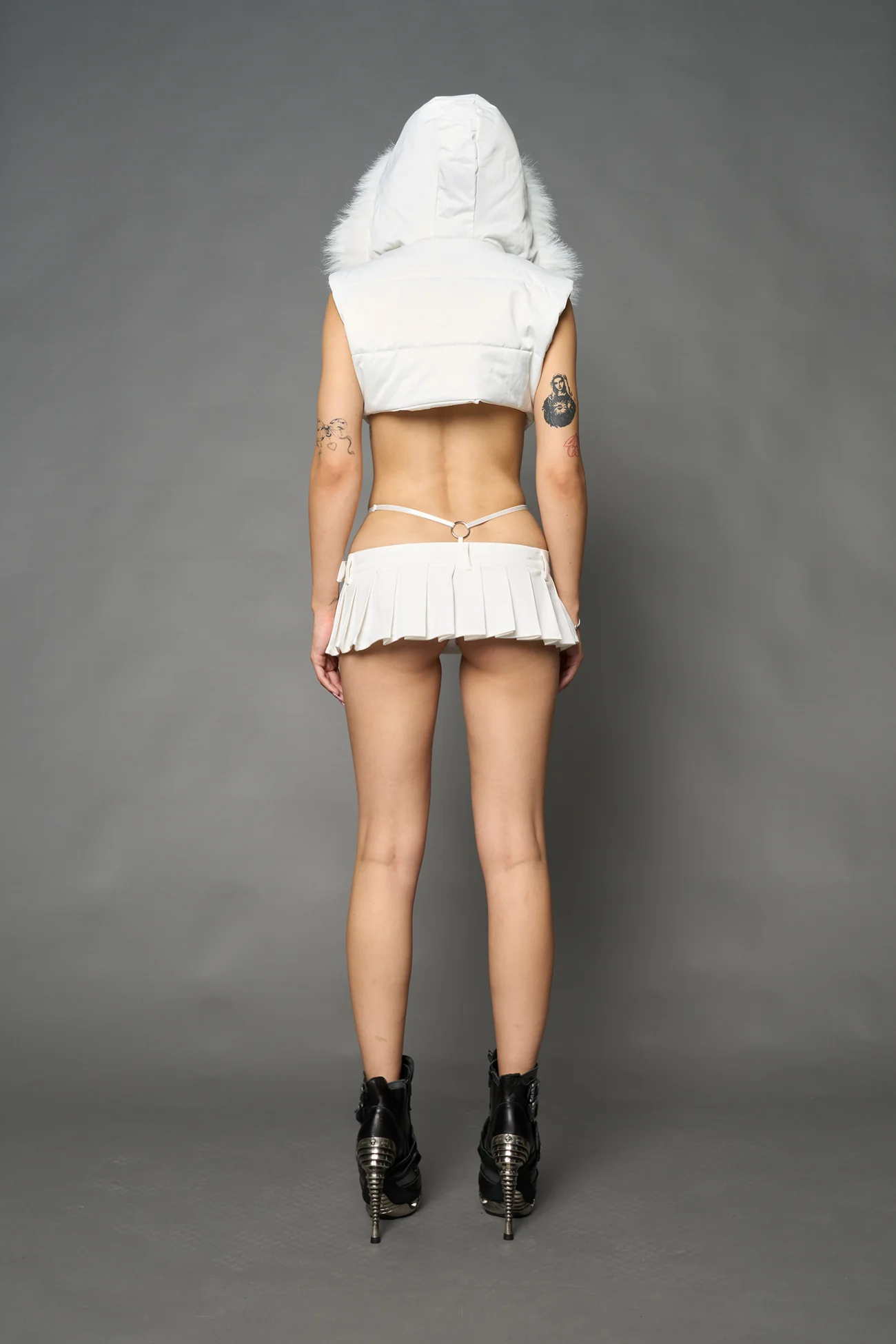 Born To Ride Puffer Vest Body - Image 10