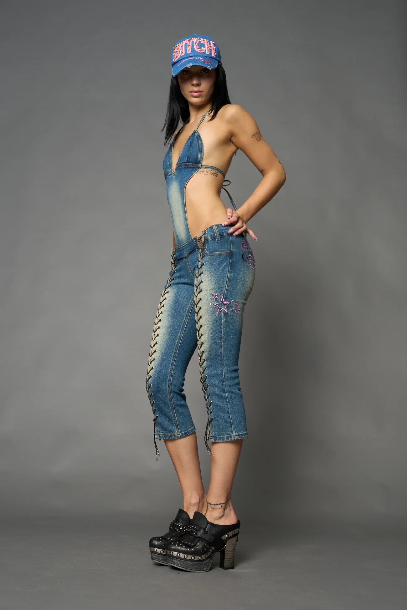 Denim embroidered Capri pants with detachable top - Image 6