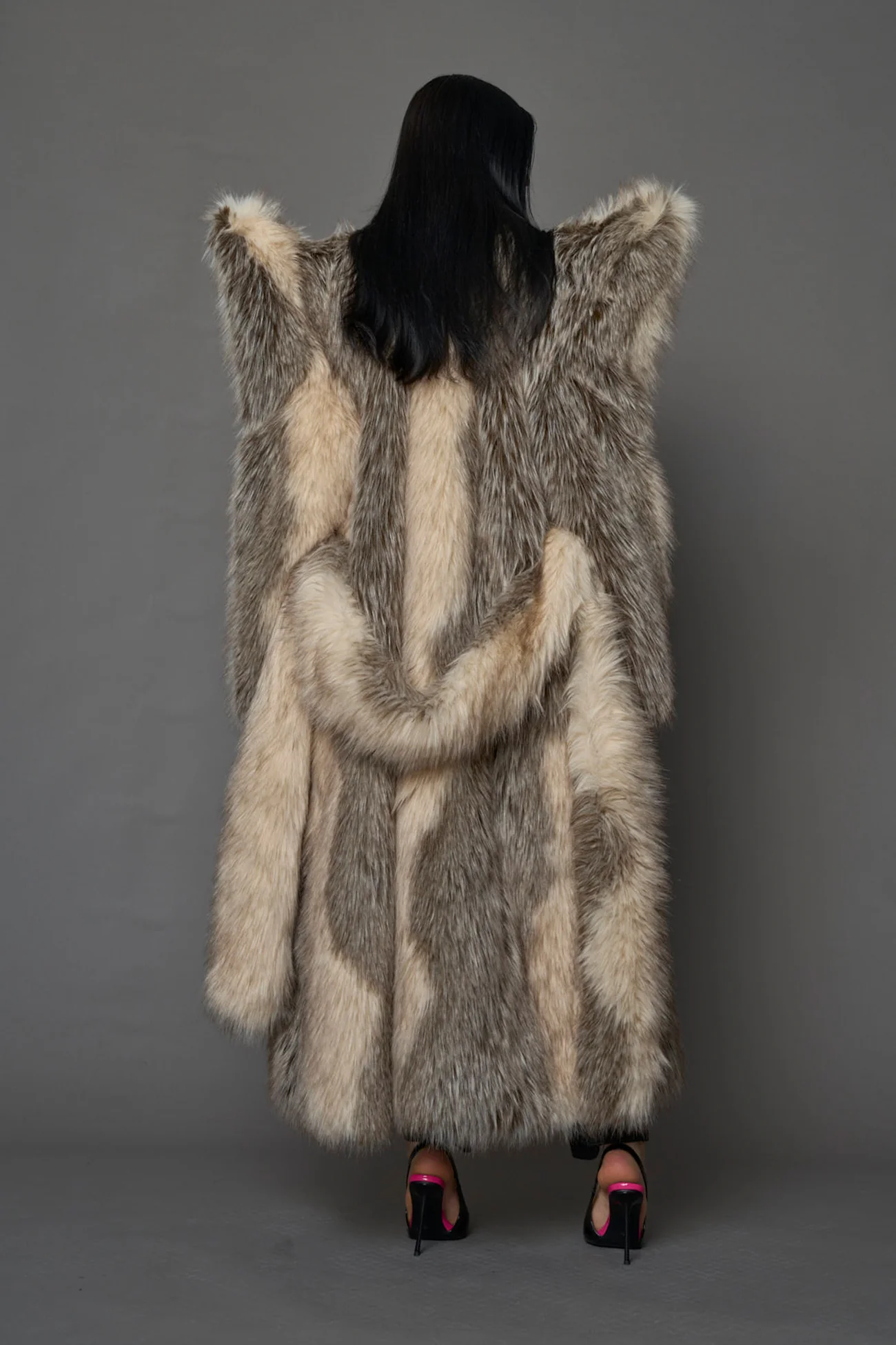 doomsday faux fur coat - Image 18