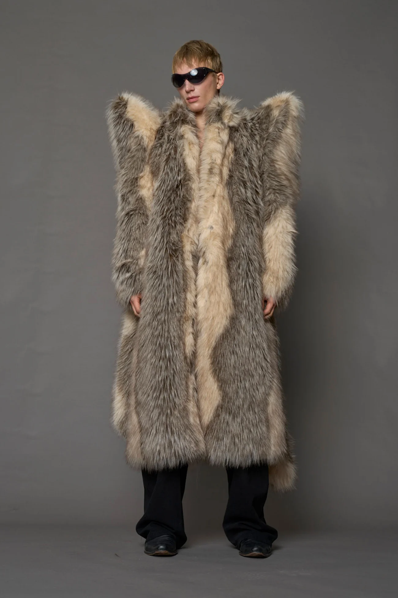 doomsday faux fur coat - Image 20