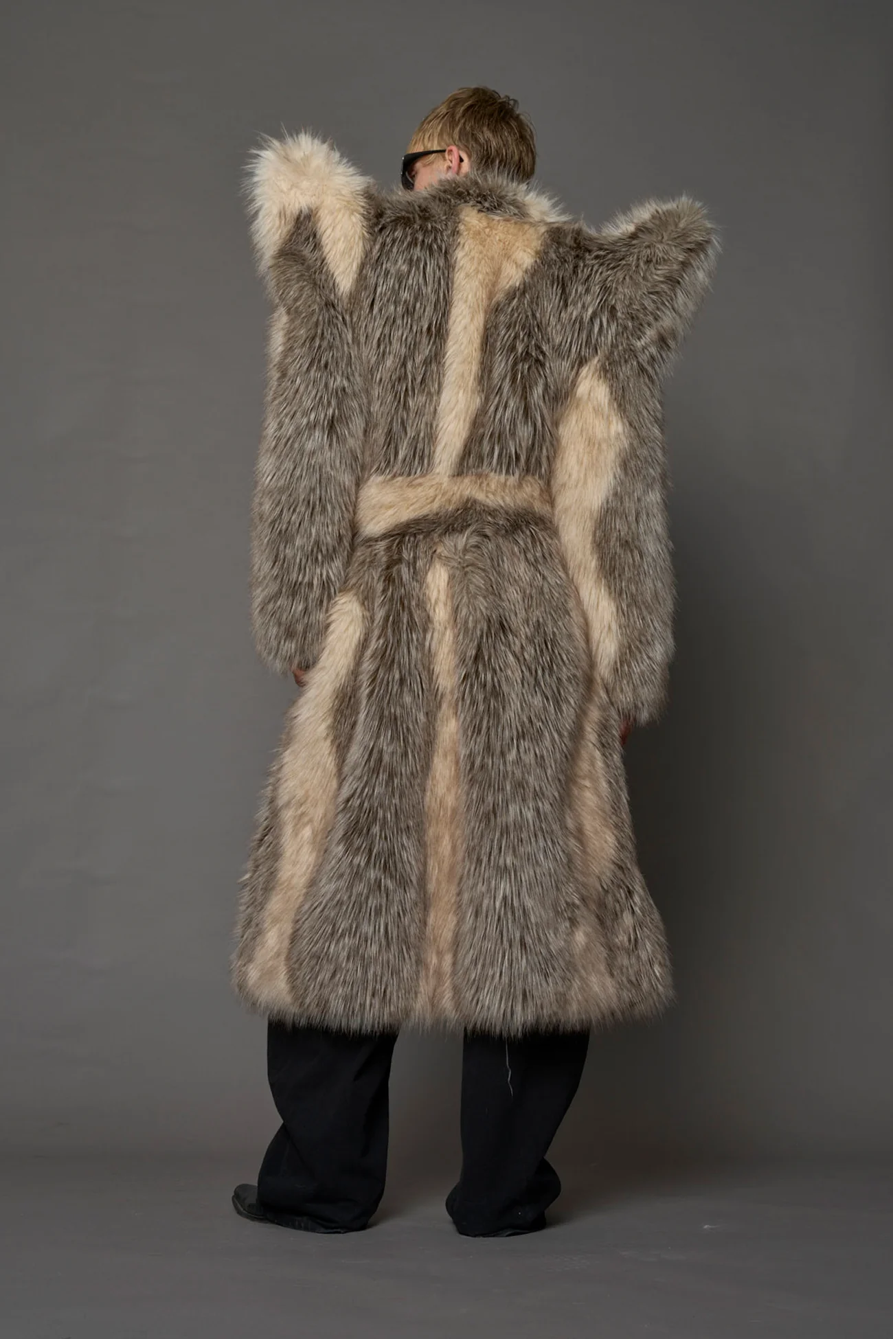doomsday faux fur coat - Image 22