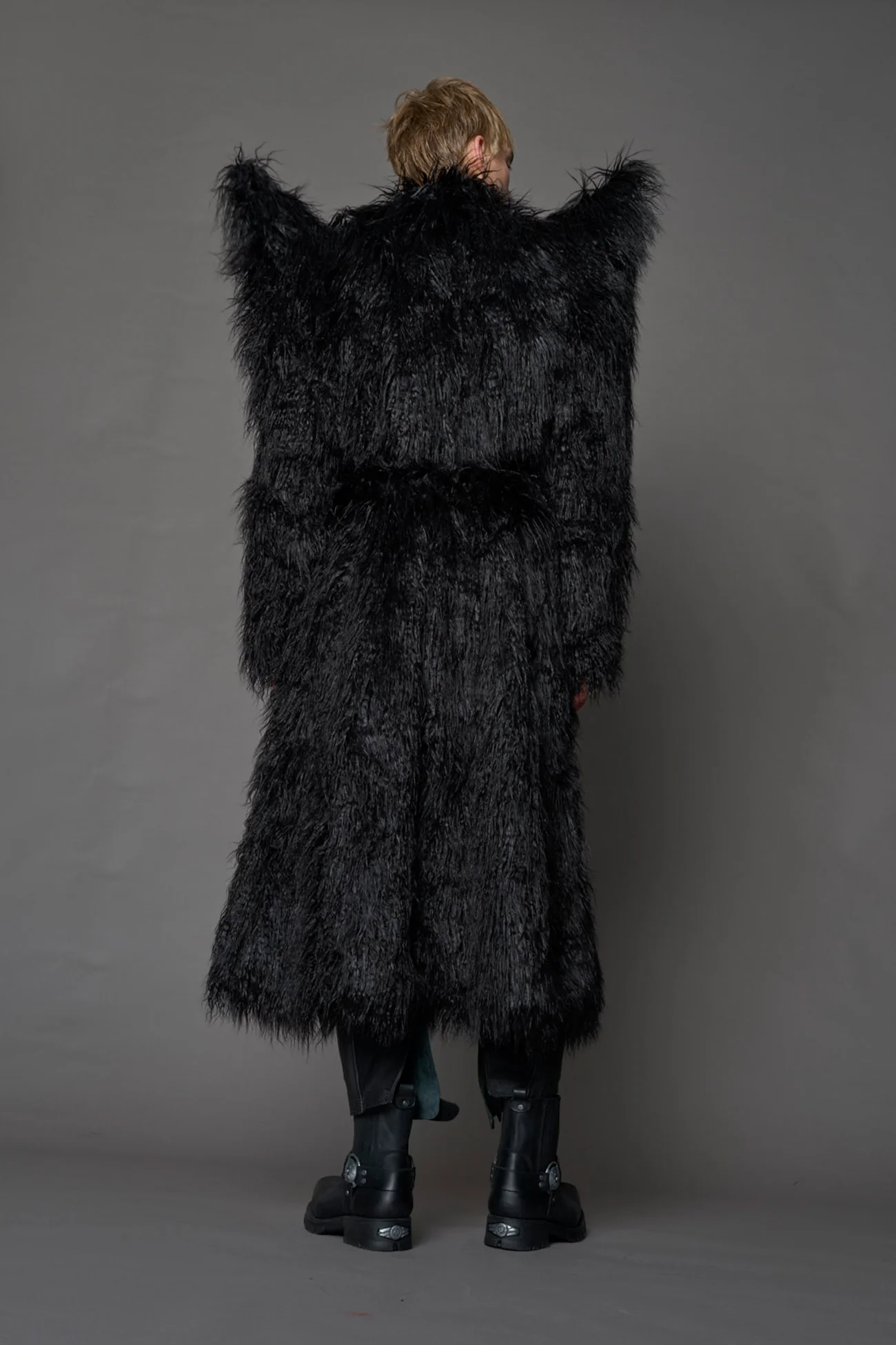 doomsday faux fur coat - Image 3