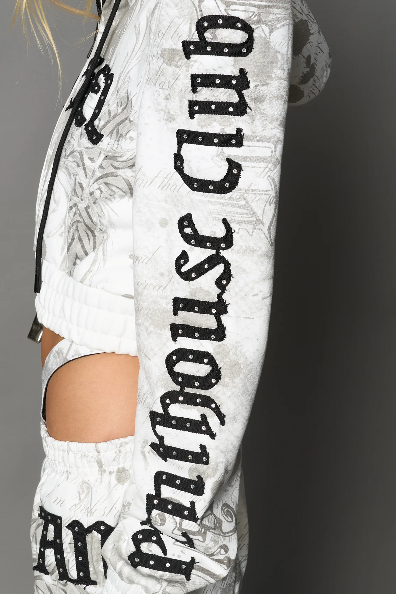 Penthouse Zip Jacket - Image 24