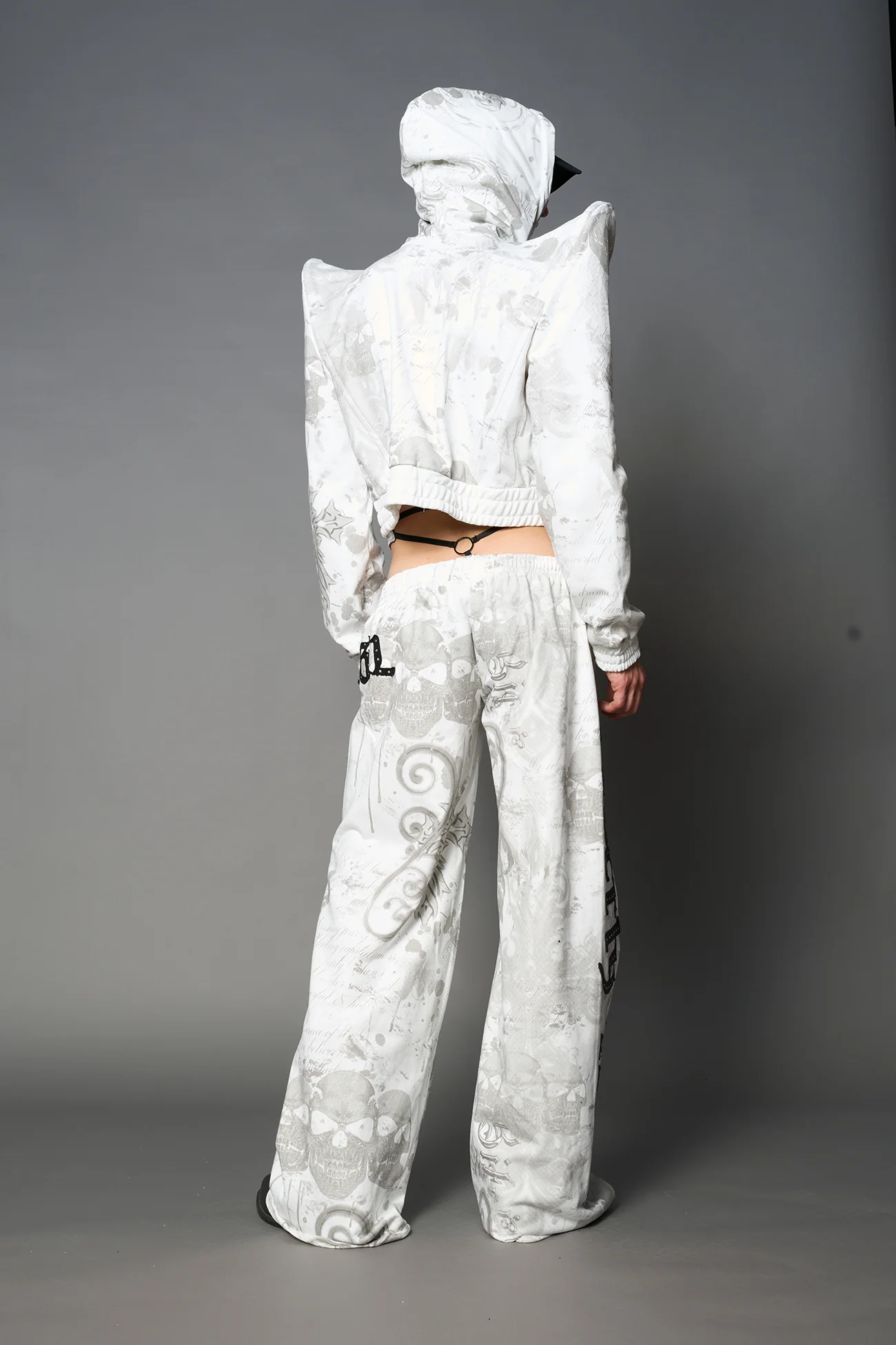 Penthouse Zip Jacket - Image 28