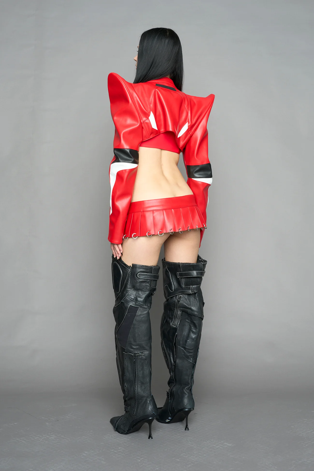 Pleated Mini Skirt With Rings - Image 9