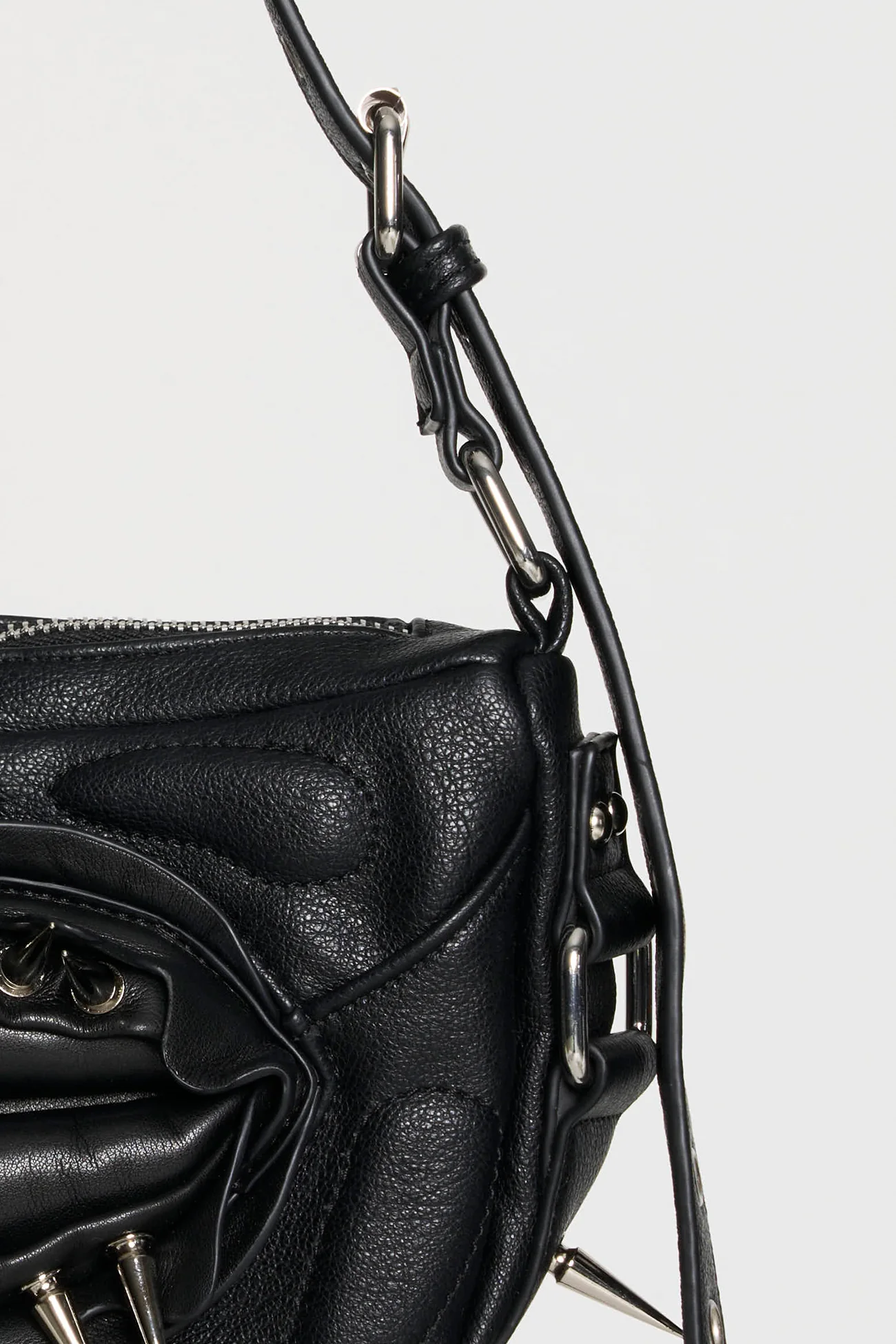 Vulva Spike Bag - Image 5
