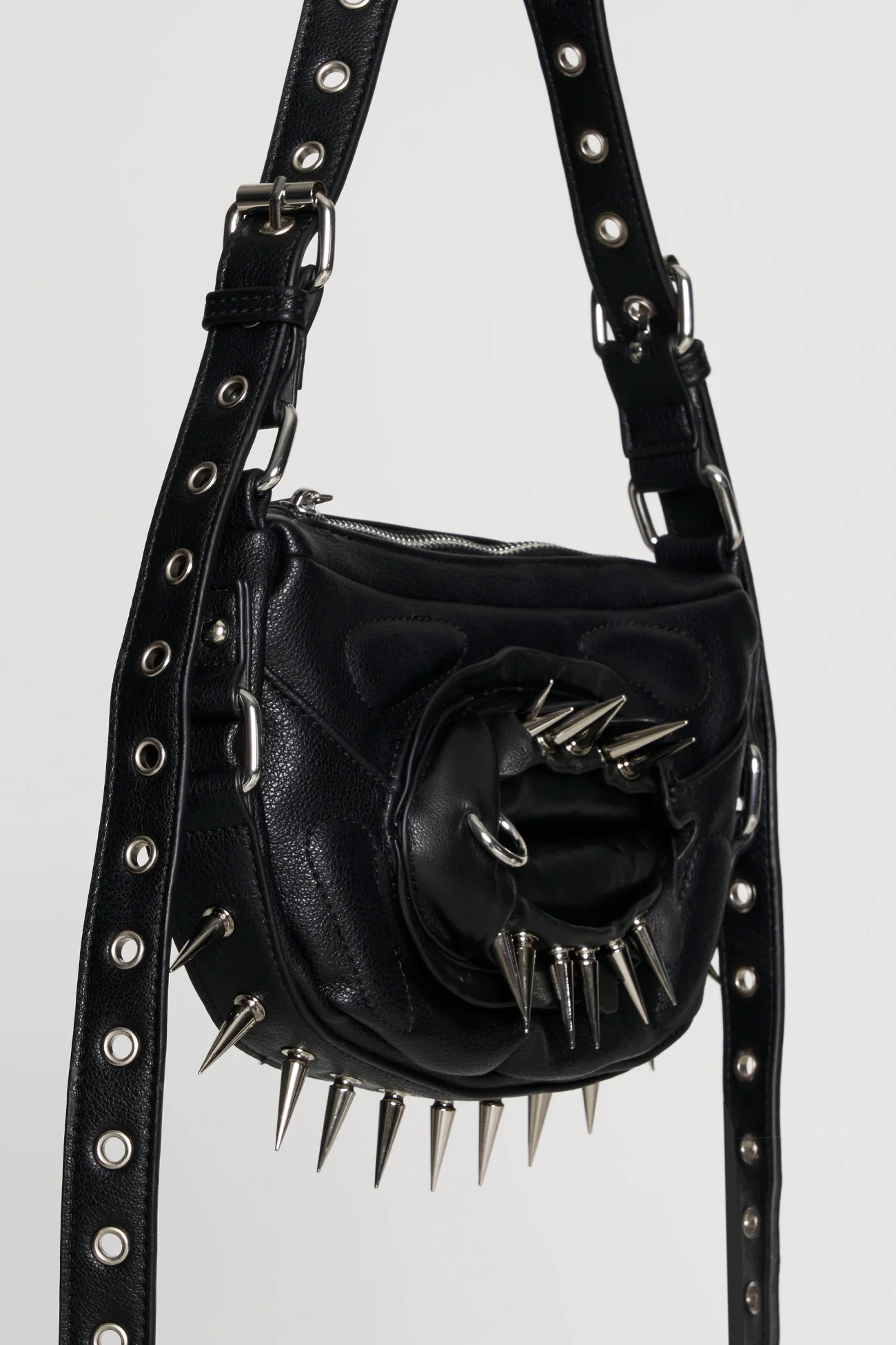 Vulva Spike Bag - Image 6